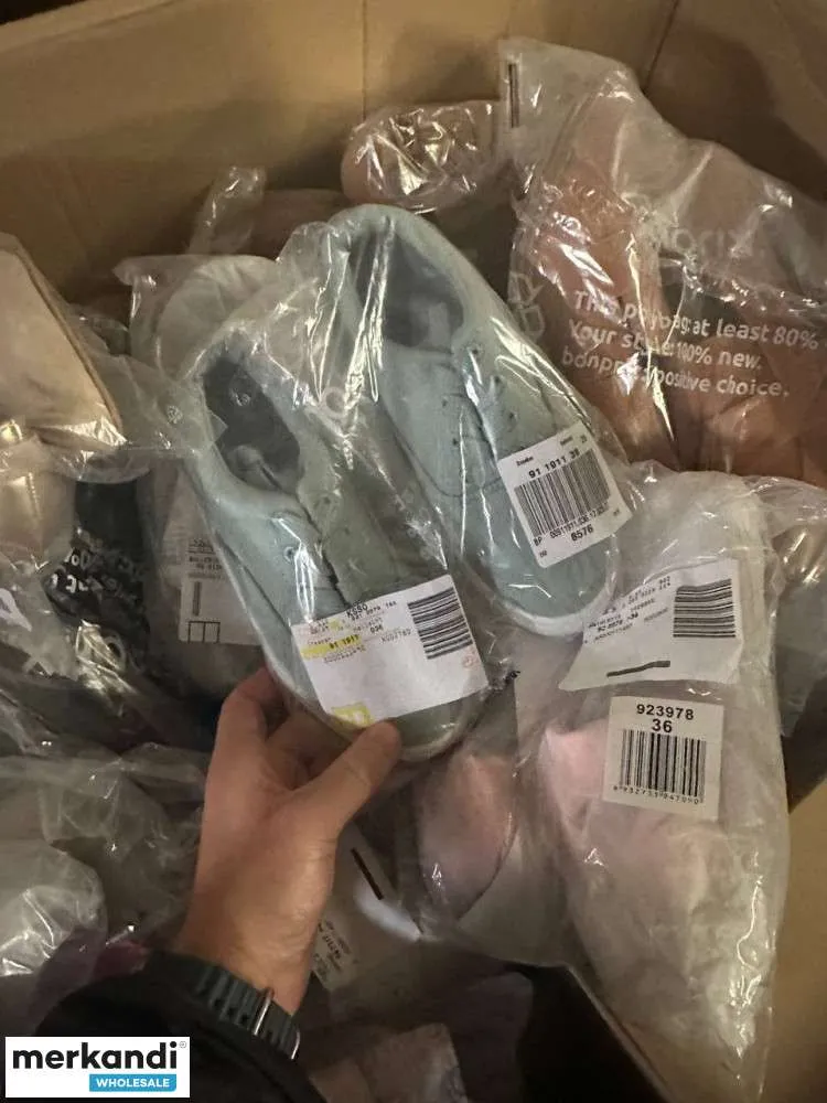 4 € Por par, stock restante Una vajilla mezcla de cartón palets de hombre, mujer, hombre, zapatos