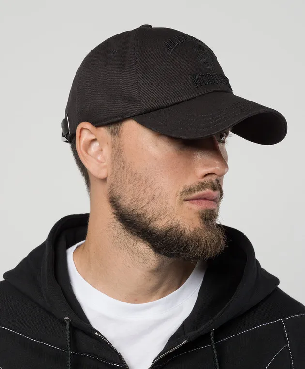 Alexander McQueen Black cap with Skull logo embroidery