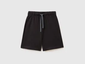 Bermudas de 100 % algodón