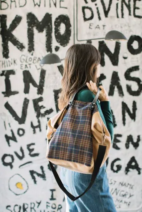 Bolso de lana con estampado escocés Camel