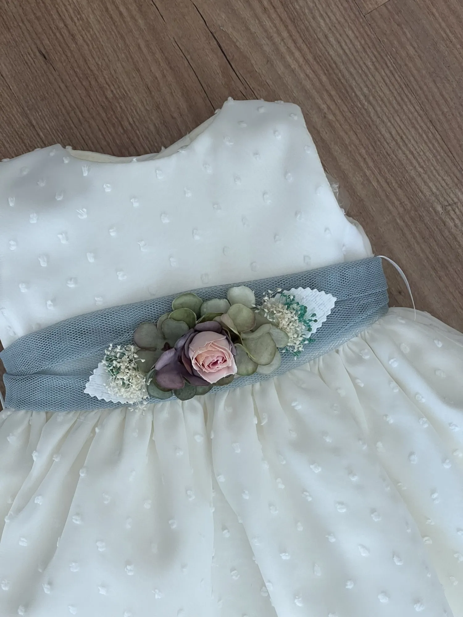 Dress for baptism or arras plumeti beige with pink or green