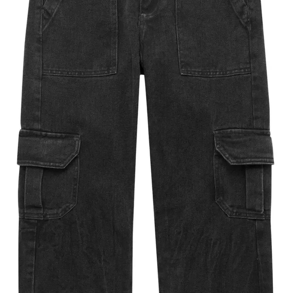 Jean silueta wide leg cargo