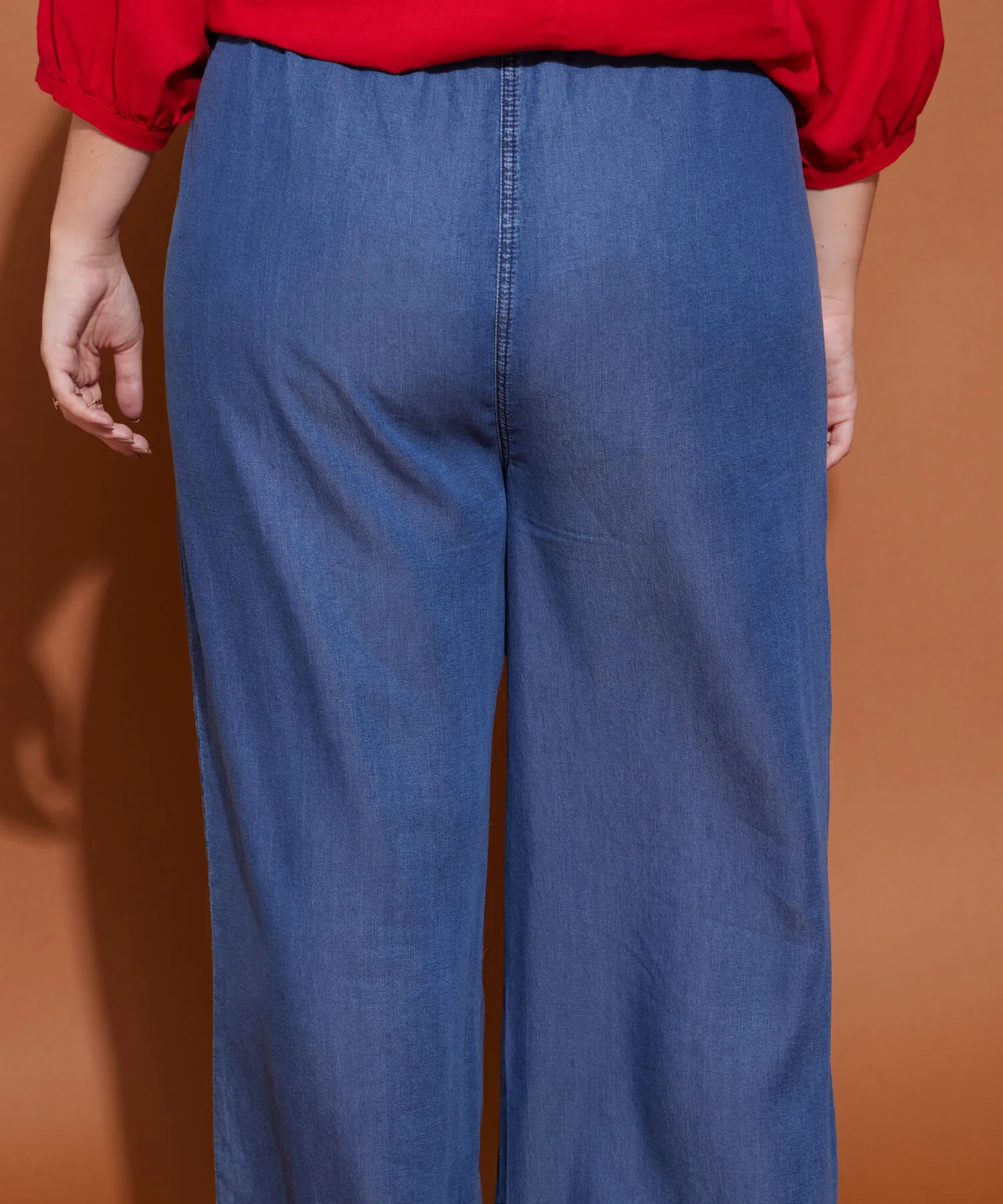 JEAN TIPO FLUIDO WIDE LEG