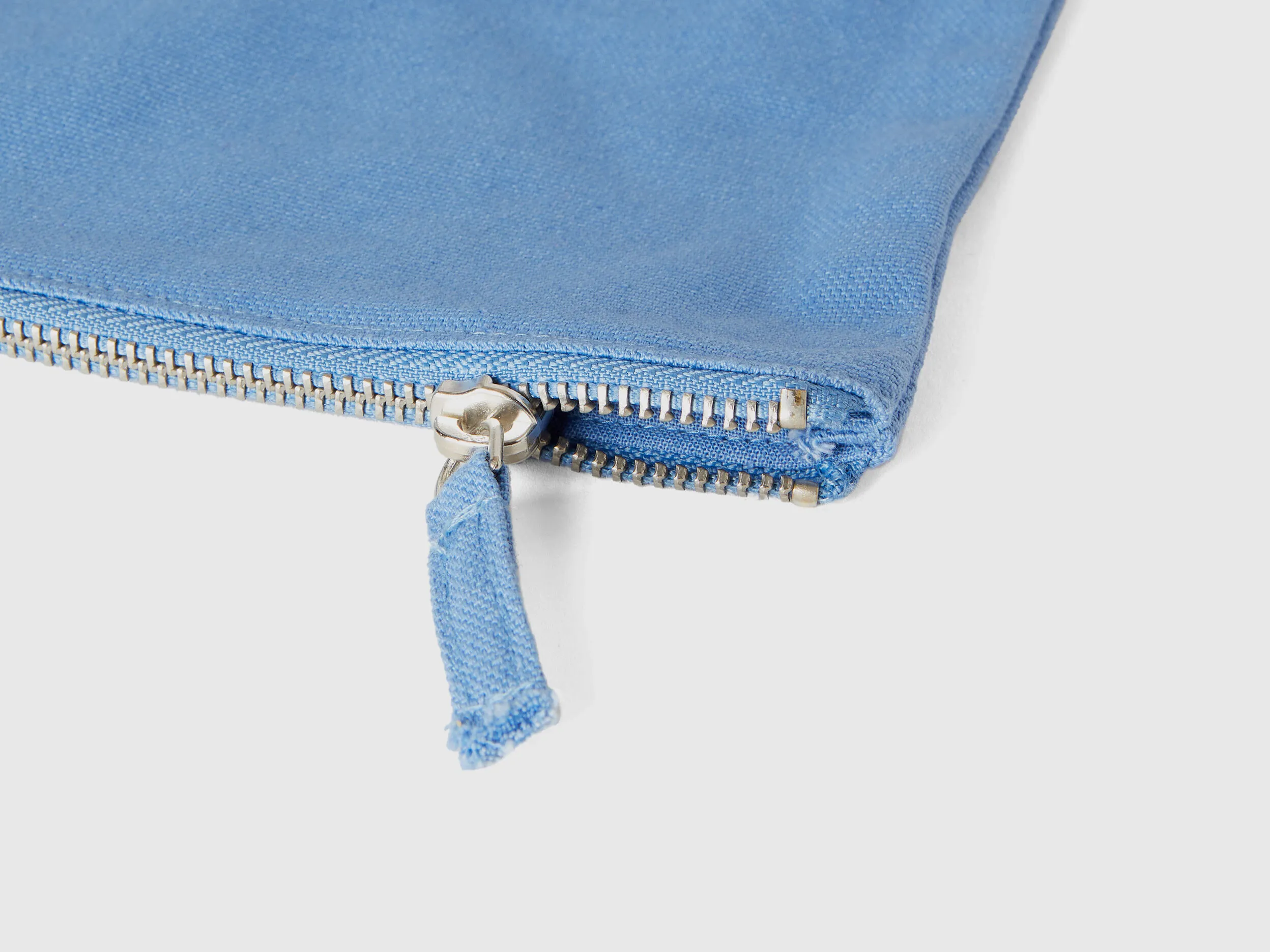 Light blue clutch in pure cotton