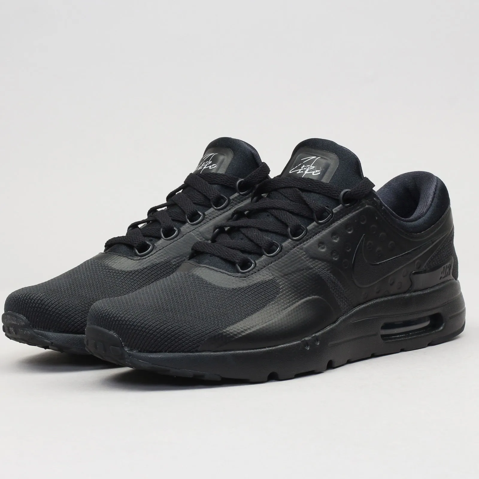 Nike Air Max Zero Essential