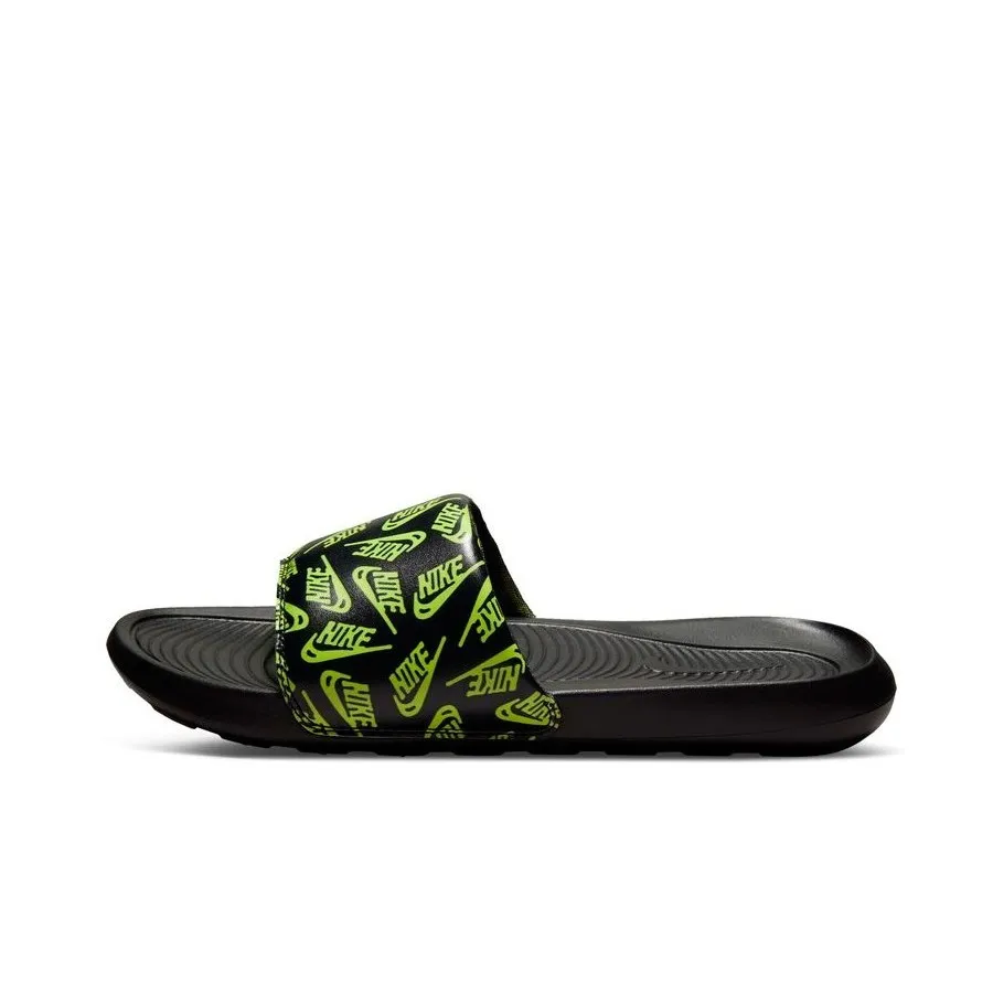 NIKE CHANCLA VICTORI ONE SLIDE PRINT CN9678-010