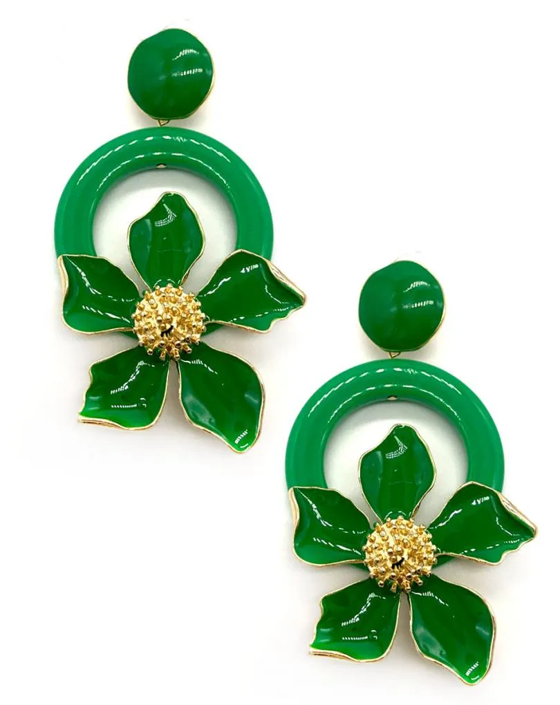 PENDIENTES LARGOS VERDES CON PRECIOSO DISEÑO DE ARO Y FLOR