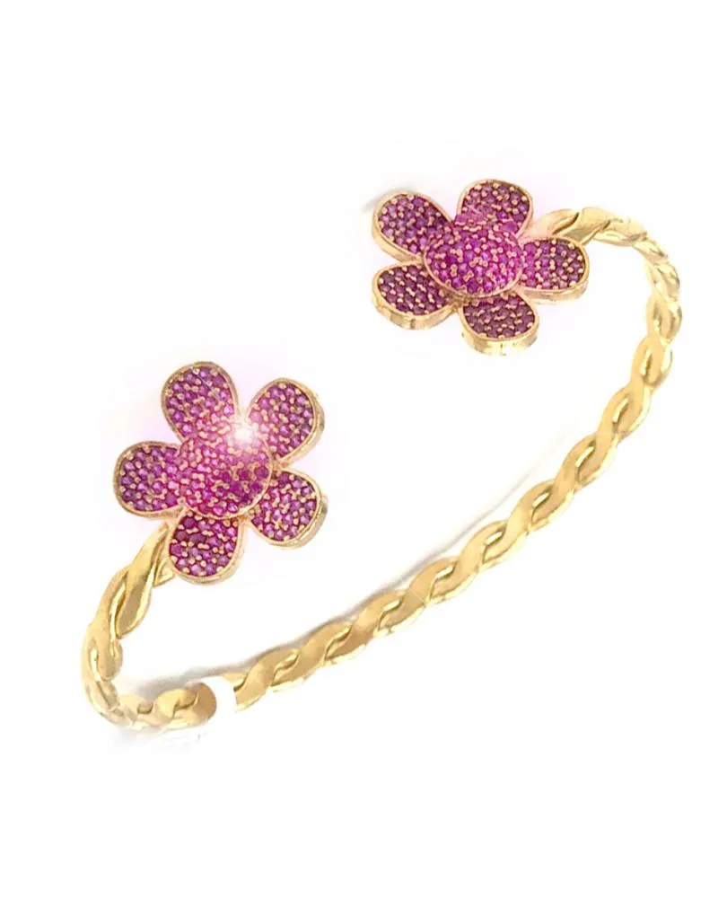 PULSERA BRAZALETE MUJER CON DOBLE FLOR FUCSIA Y DISEÑO TRENZADO DORADO