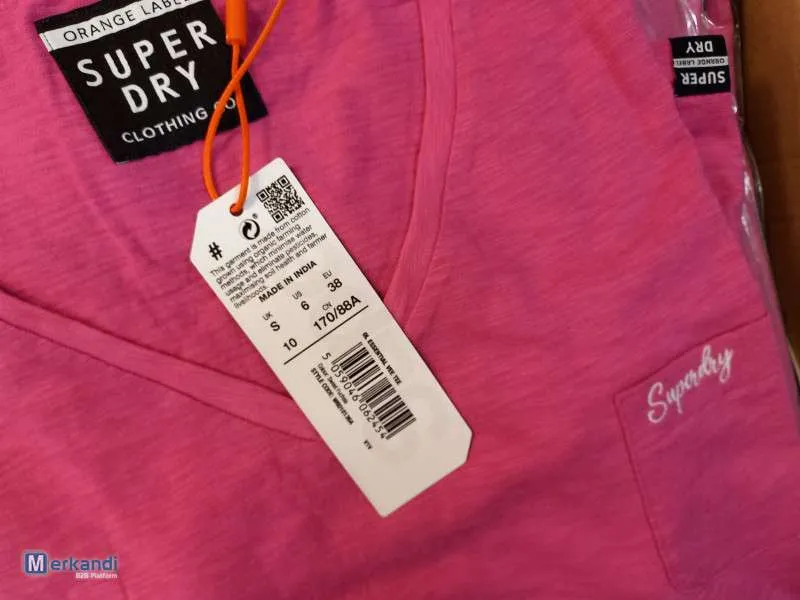 SuperDry stock de camisetas y tops para mujer