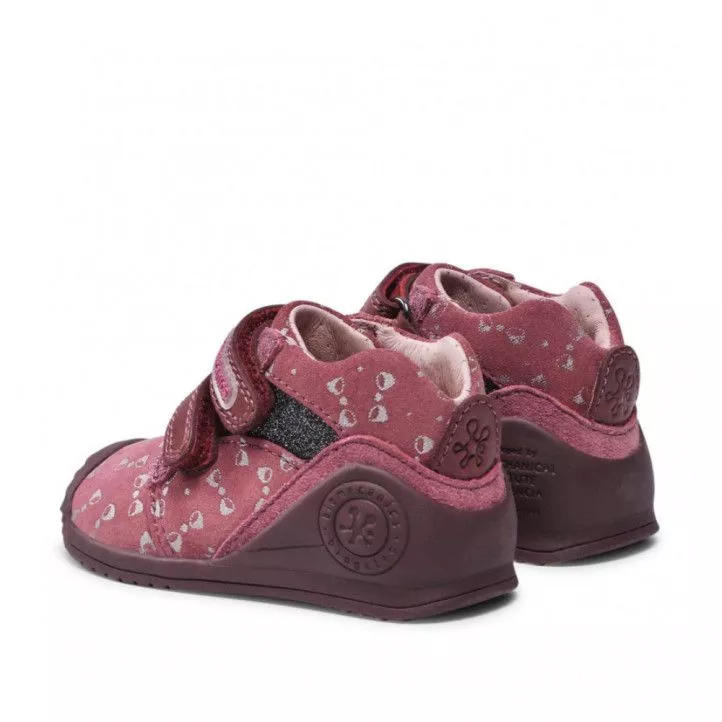 Zapatos abotinados Biomecanics rosas con lazos plateados